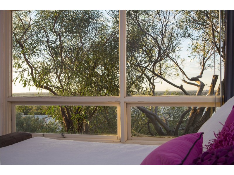 11 Hyland Ave, Darlington SA 5047