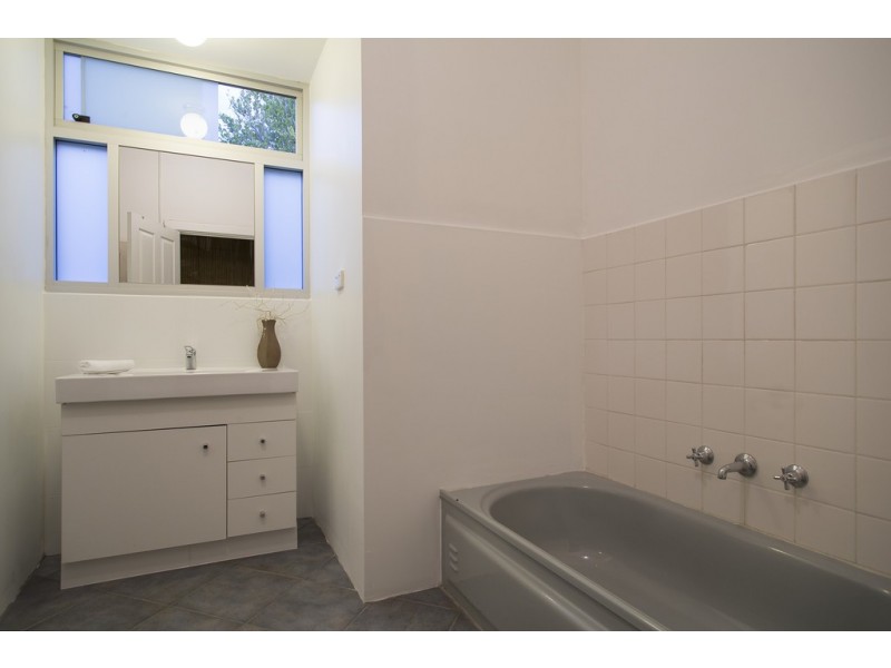 11 Hyland Ave, Darlington SA 5047