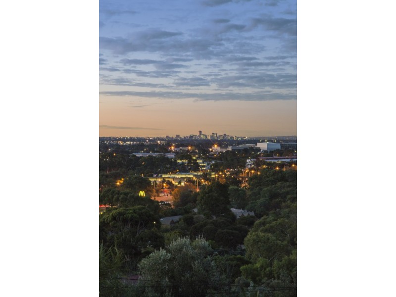 11 Hyland Ave, Darlington SA 5047