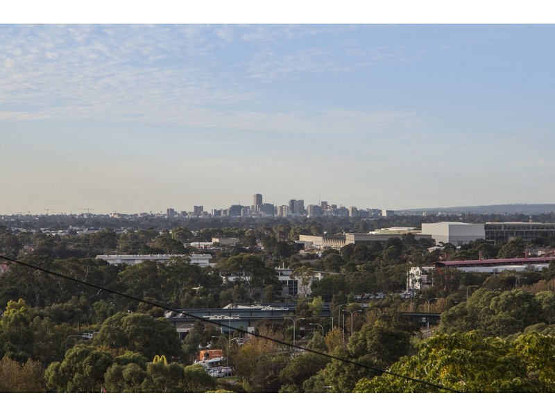 11 Hyland Ave, Darlington SA 5047