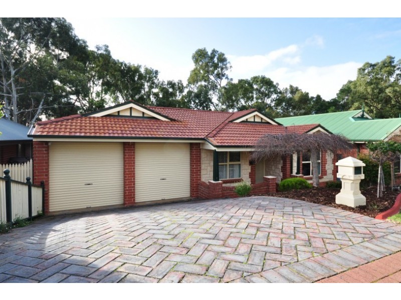 9 Margaret Cutten Grove, Aberfoyle Park SA 5159