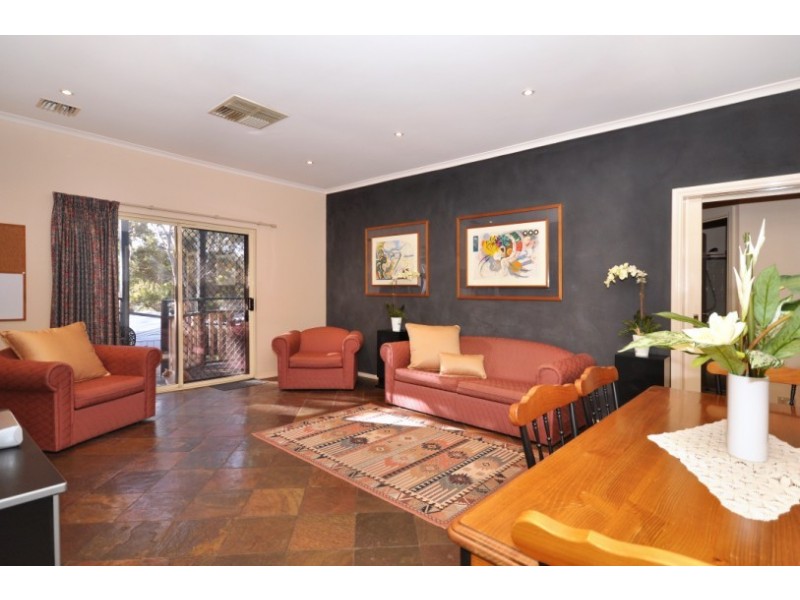 9 Margaret Cutten Grove, Aberfoyle Park SA 5159