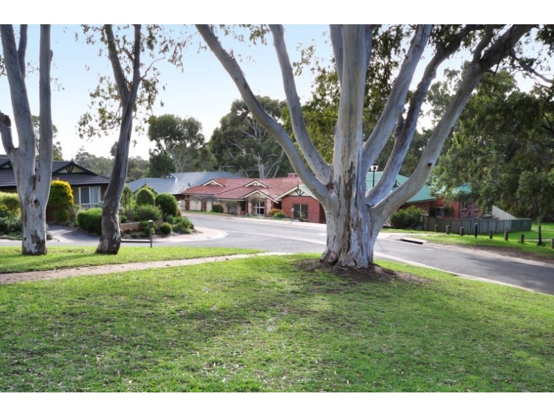 9 Margaret Cutten Grove, Aberfoyle Park SA 5159