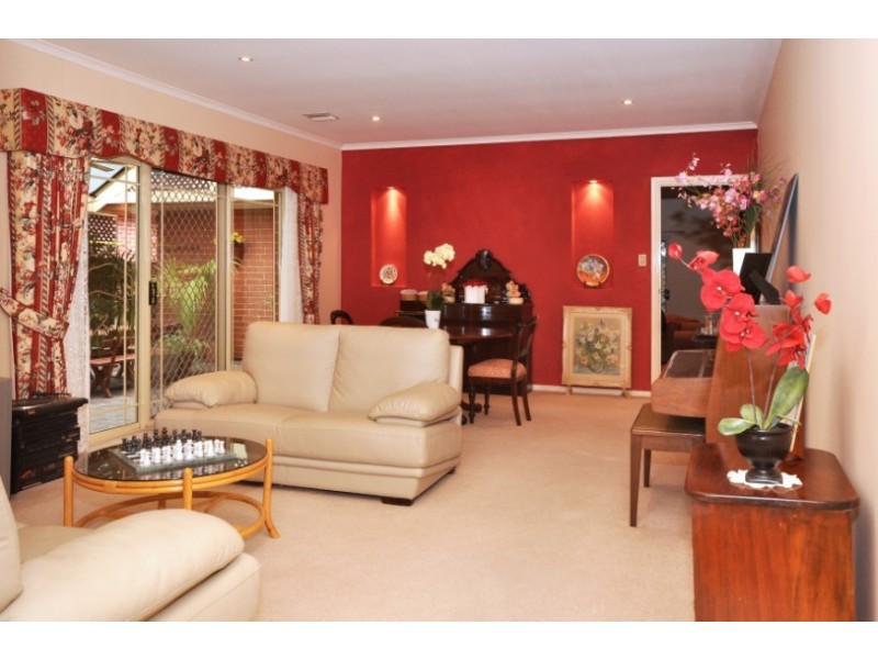 9 Margaret Cutten Grove, Aberfoyle Park SA 5159