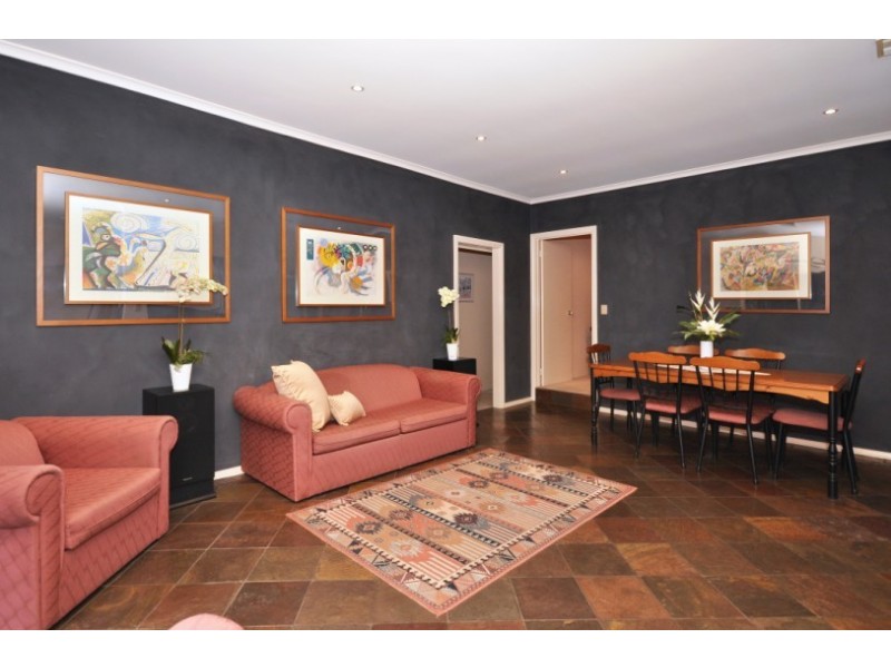 9 Margaret Cutten Grove, Aberfoyle Park SA 5159