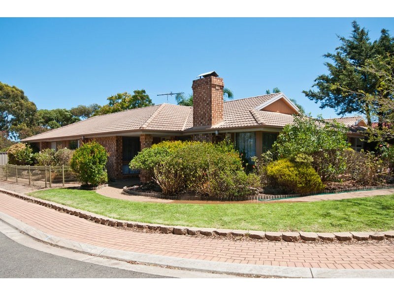 7 Dotterel Place, Seaford Rise SA 5169