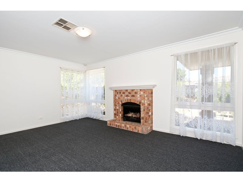 7 Dotterel Place, Seaford Rise SA 5169