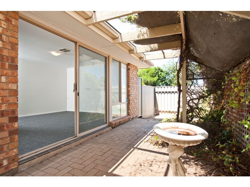 7 Dotterel Place, Seaford Rise SA 5169