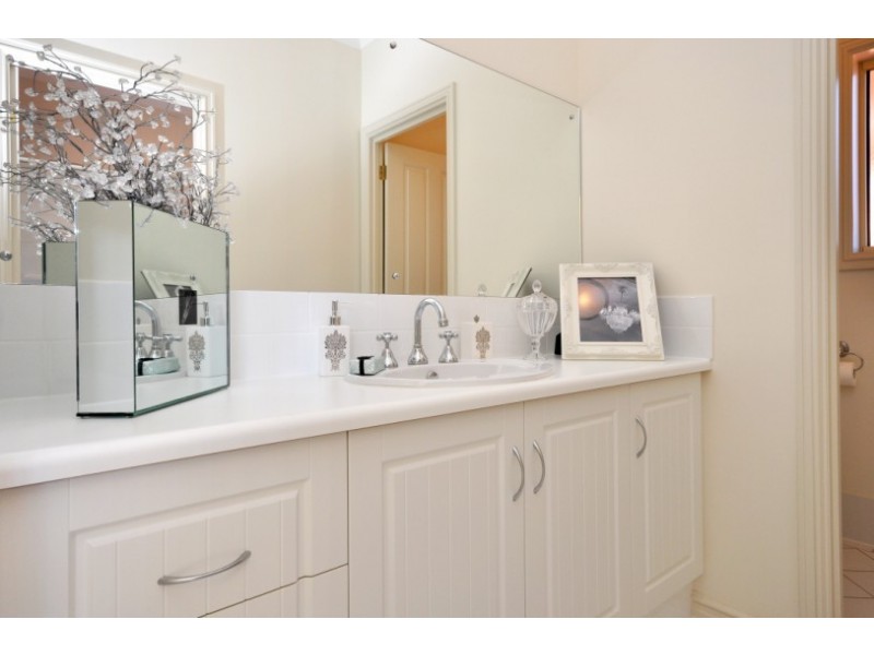 88 Mitchell Road, Chandlers Hill SA 5159