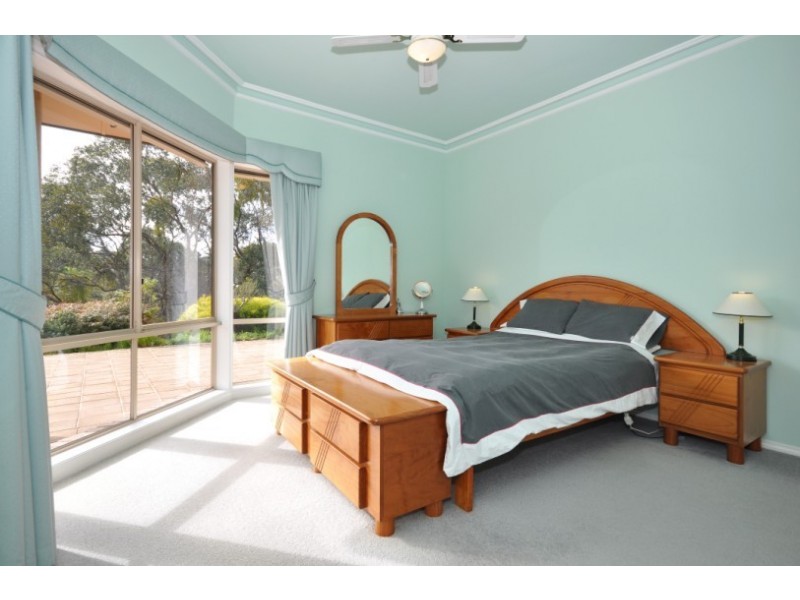 93 Glendale Avenue, Flagstaff Hill SA 5159