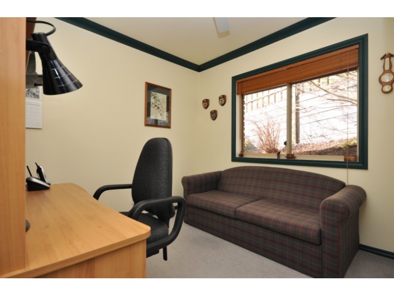 93 Glendale Avenue, Flagstaff Hill SA 5159