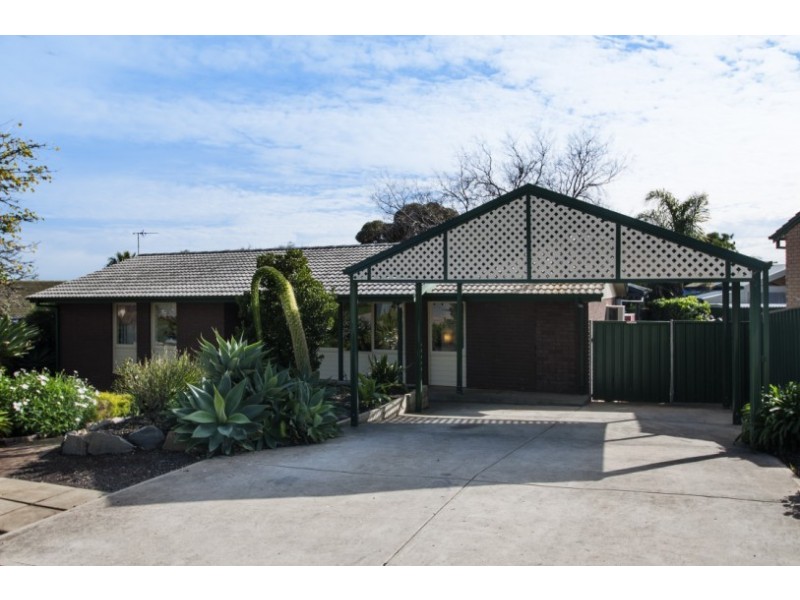 14 Manoora Drive, Hallett Cove SA 5158