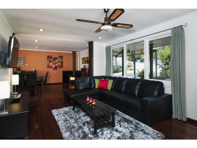 14 Manoora Drive, Hallett Cove SA 5158