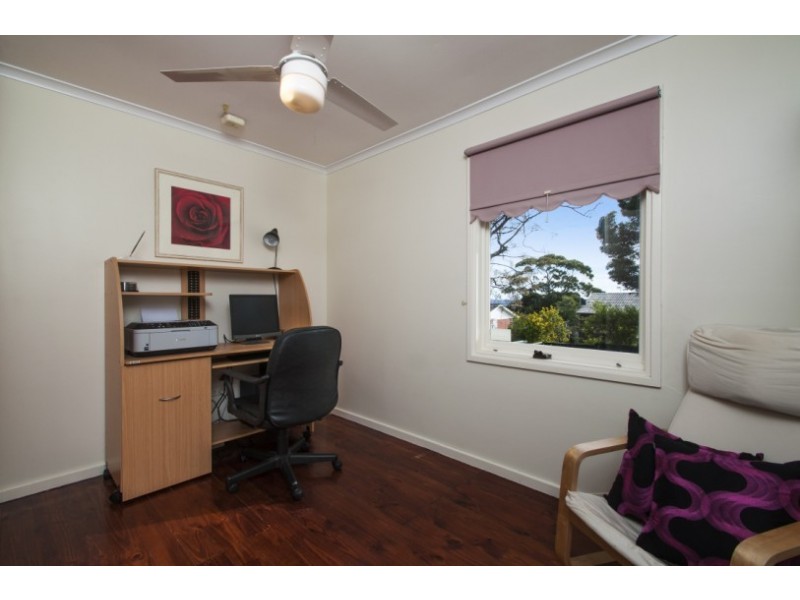 14 Manoora Drive, Hallett Cove SA 5158