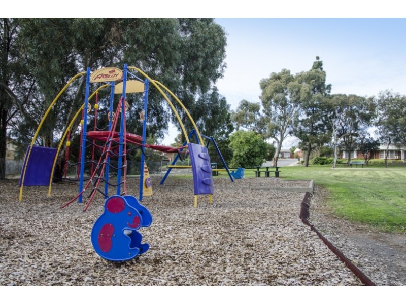 14 Manoora Drive, Hallett Cove SA 5158