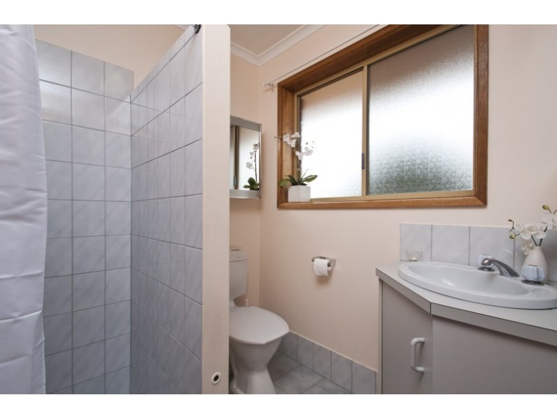 17 Alfonso Dr, Hallett Cove SA 5158