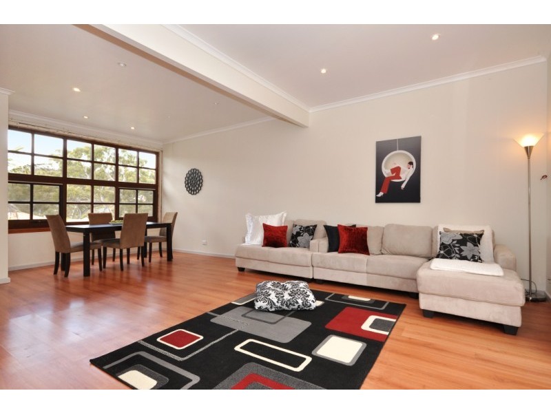 4 Oakley Road, Aberfoyle Park SA 5159