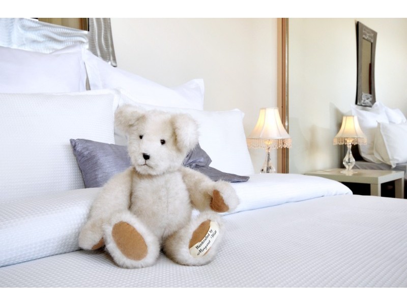 4 Oakley Road, Aberfoyle Park SA 5159