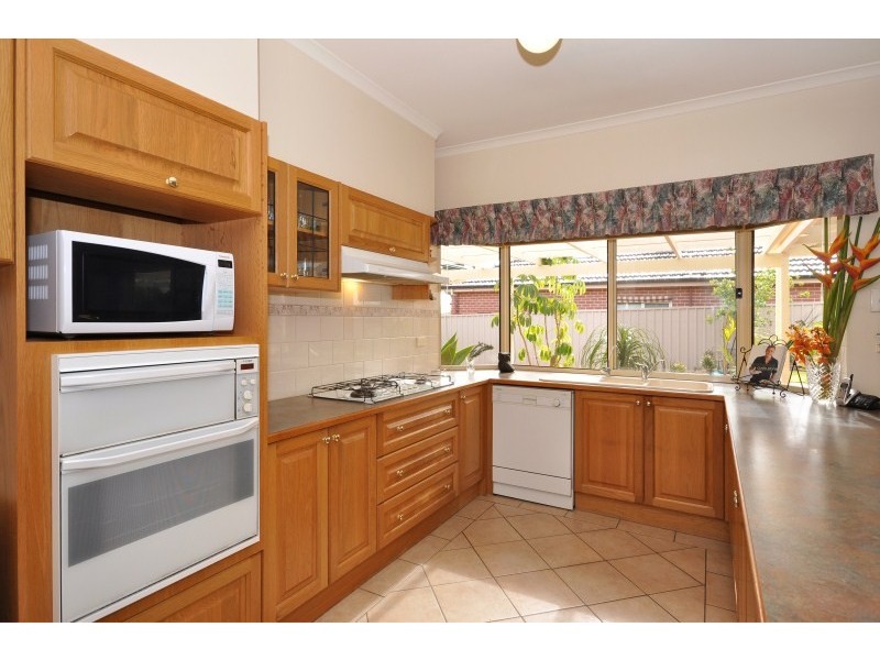 5 Ironbark Avenue, Flagstaff Hill SA 5159