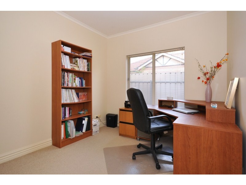 5 Ironbark Avenue, Flagstaff Hill SA 5159