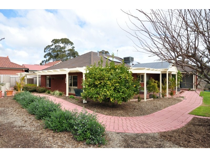 5 Ironbark Avenue, Flagstaff Hill SA 5159