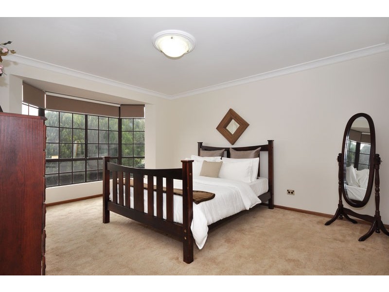 4 Minerva Grove, Happy Valley SA 5159