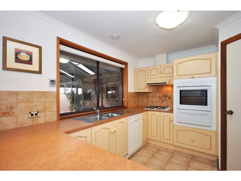 4 Minerva Grove, Happy Valley SA 5159