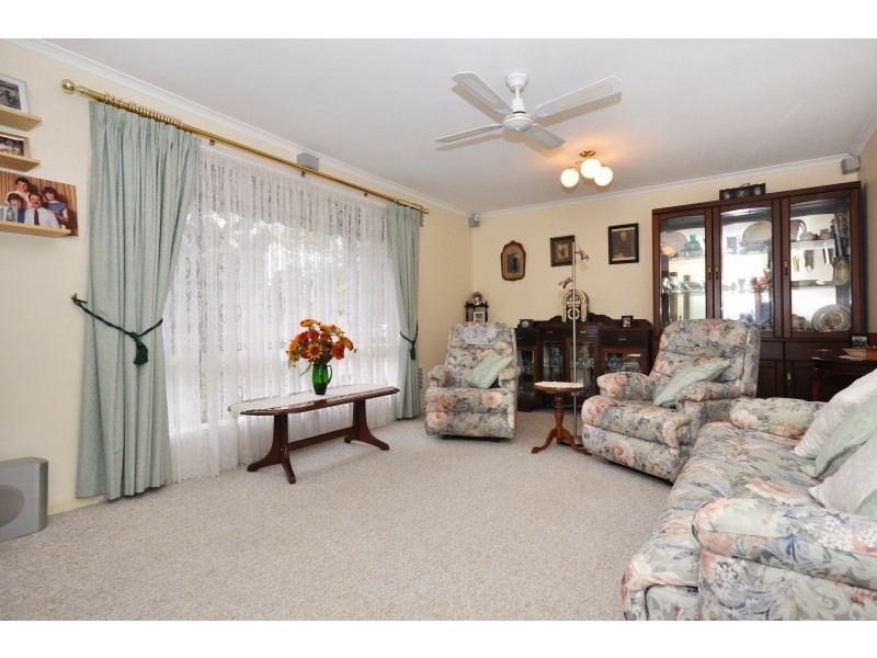 11 London Road, Aberfoyle Park SA 5159