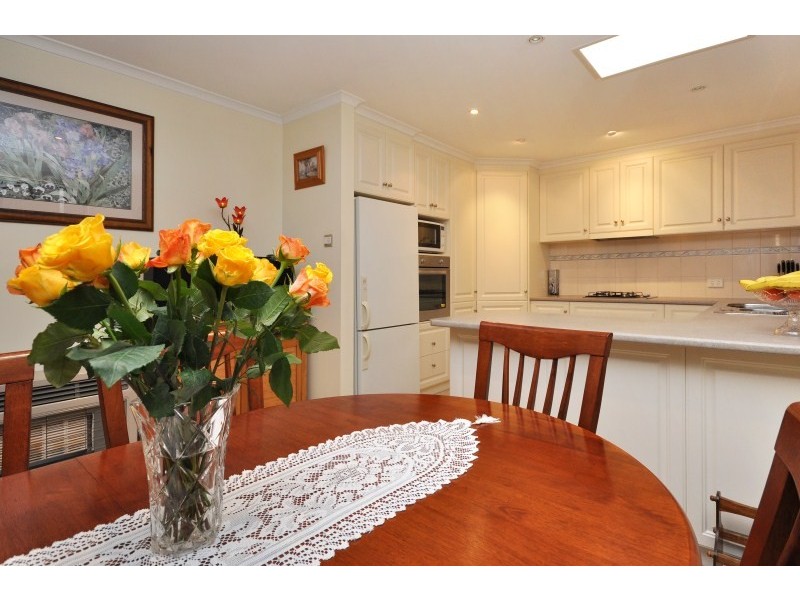 11 London Road, Aberfoyle Park SA 5159