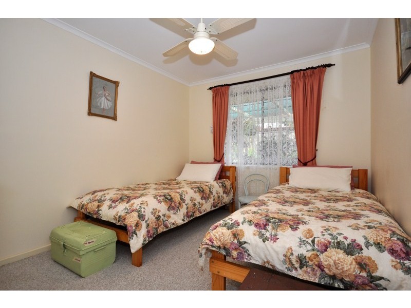 11 London Road, Aberfoyle Park SA 5159