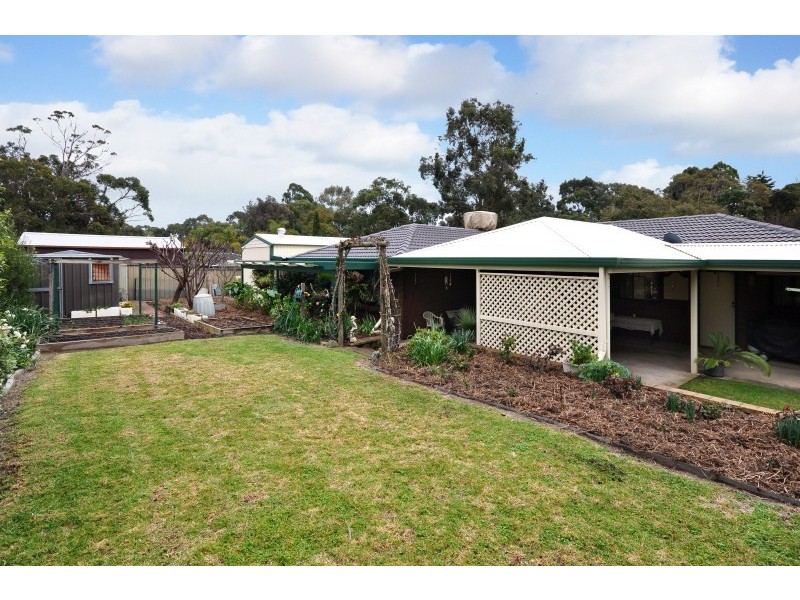 11 London Road, Aberfoyle Park SA 5159