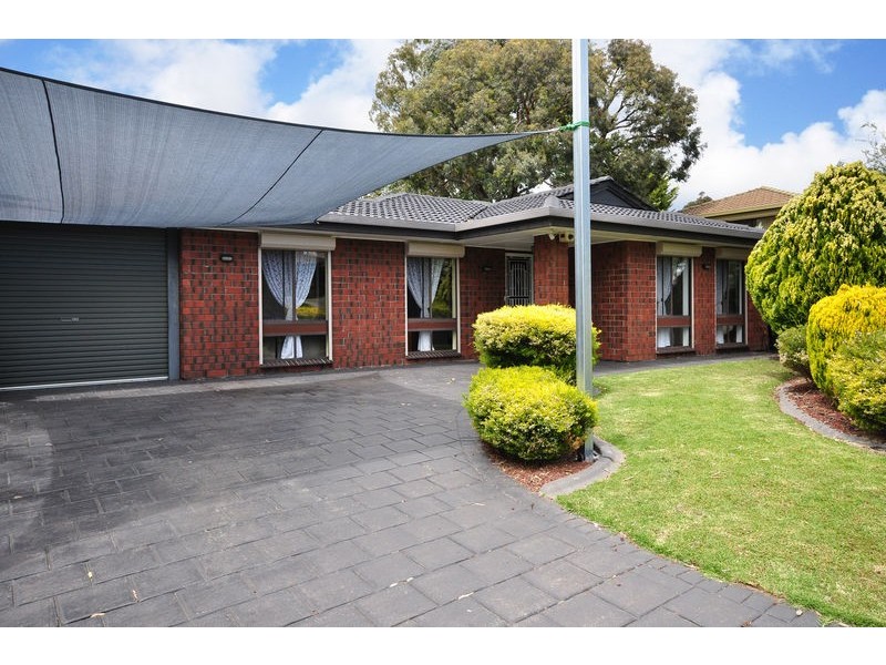 1 Bennett Close, Aberfoyle Park SA 5159