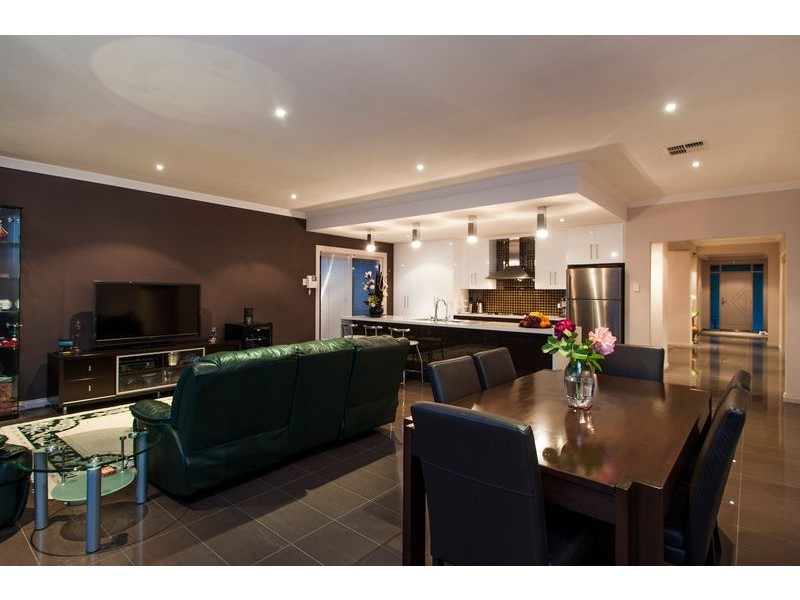 50 Tarranna Ave, Park Holme SA 5043