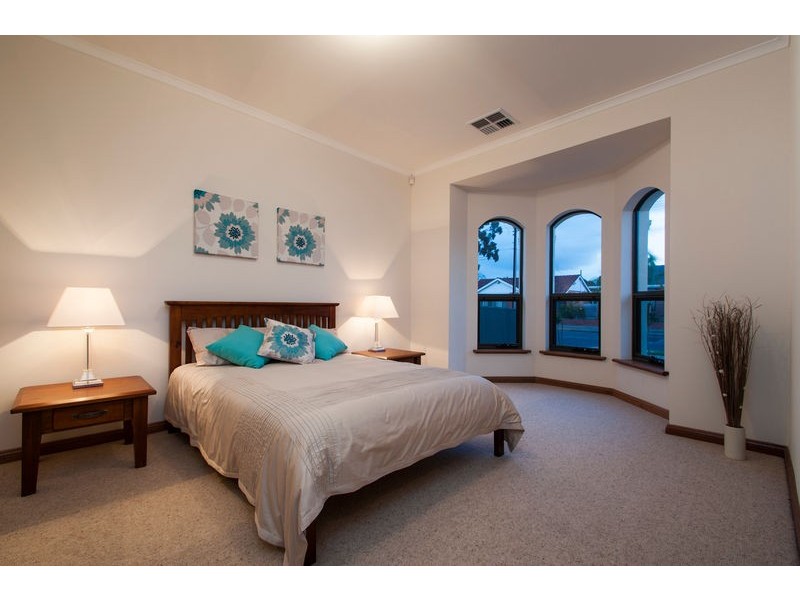 69A Condada Ave, Park Holme SA 5043