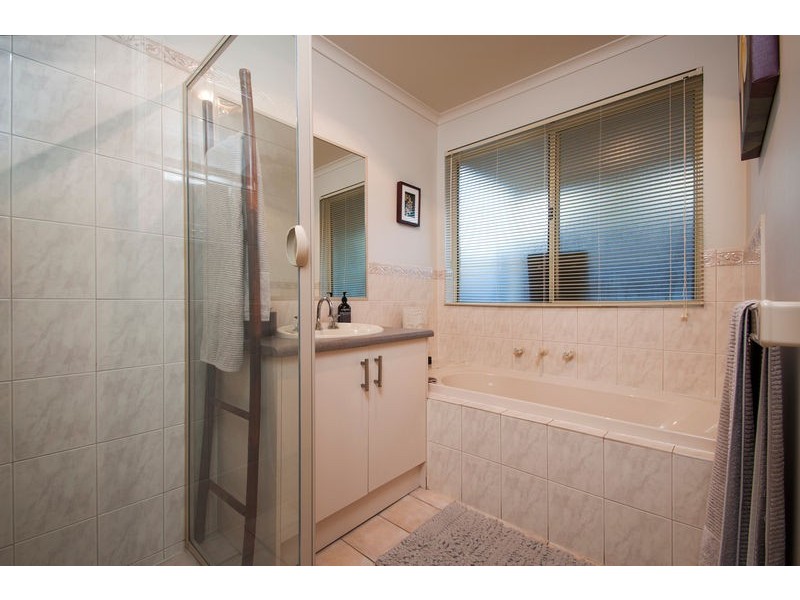 5 McFarlane Ave (The Avenues Estate), Mitchell Park SA 5043