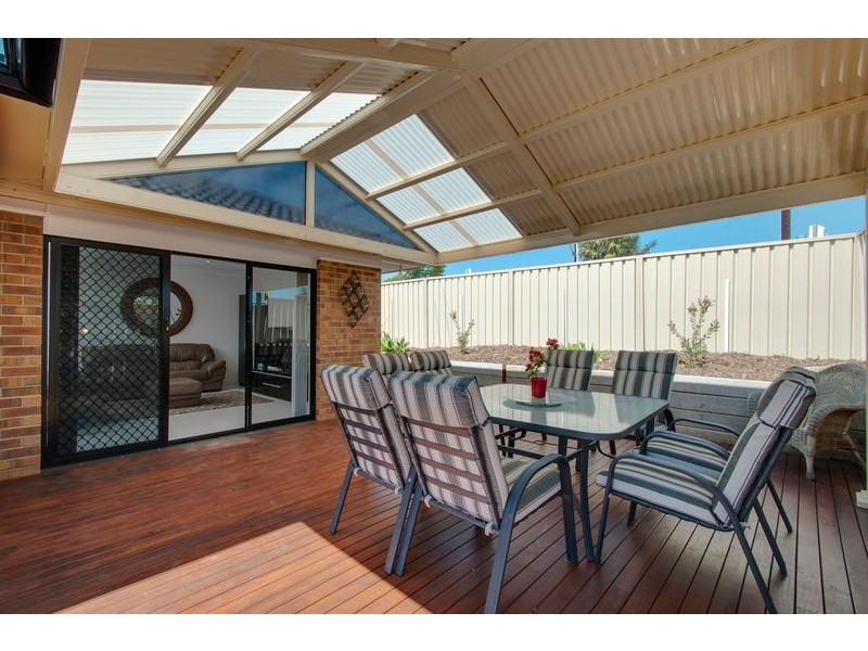 2d Dalkeith Ave, Dover Gardens SA 5048