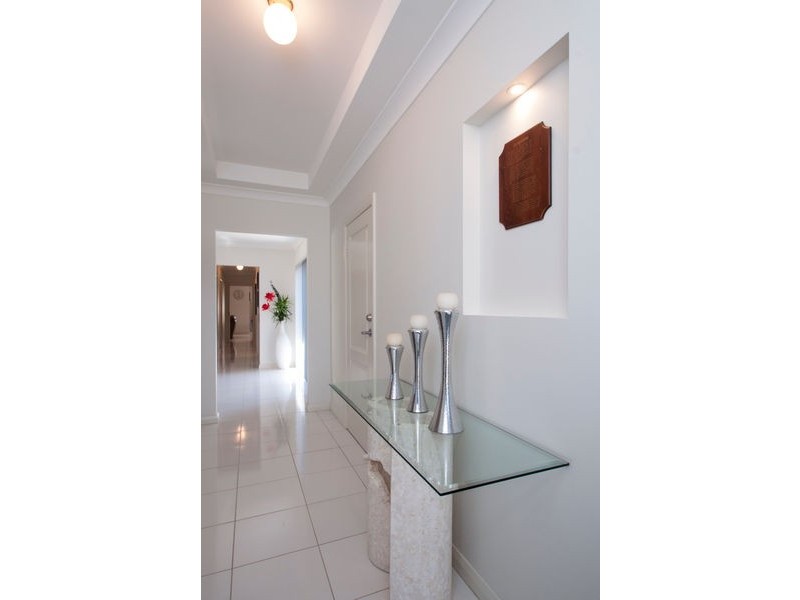 2d Dalkeith Ave, Dover Gardens SA 5048