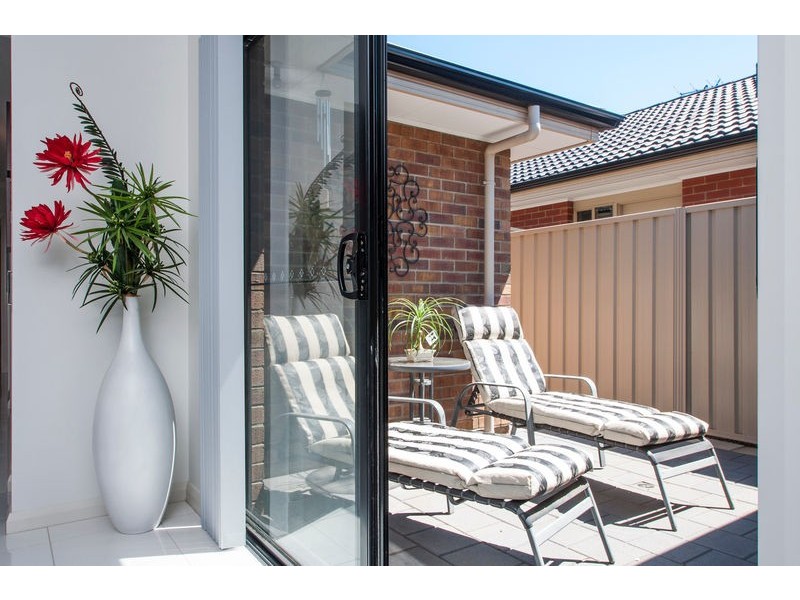2d Dalkeith Ave, Dover Gardens SA 5048