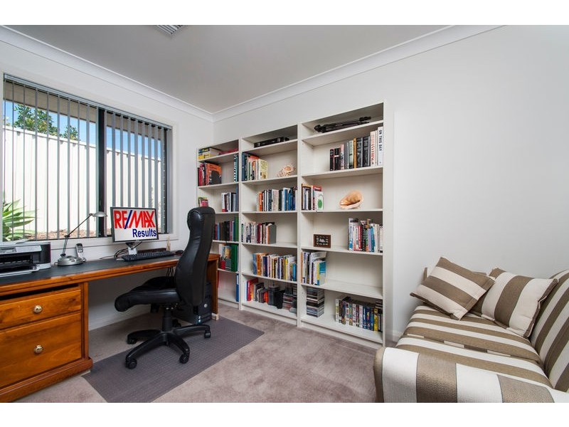 2d Dalkeith Ave, Dover Gardens SA 5048
