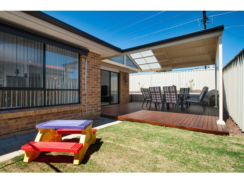 2d Dalkeith Ave, Dover Gardens SA 5048