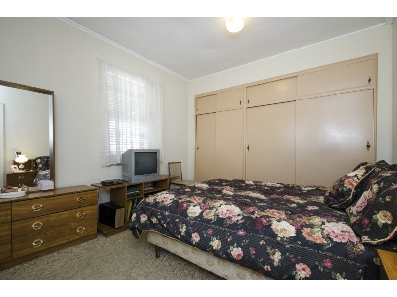 14 Dudley Ave, North Plympton SA 5037