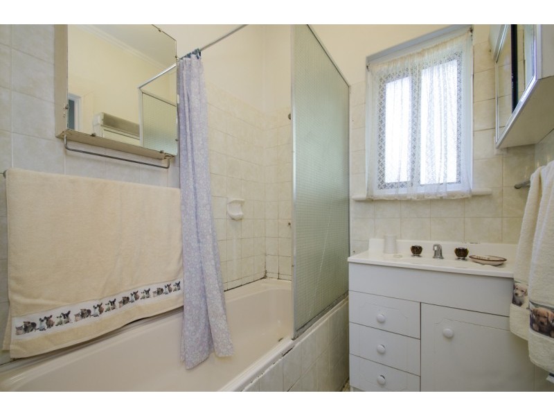 14 Dudley Ave, North Plympton SA 5037