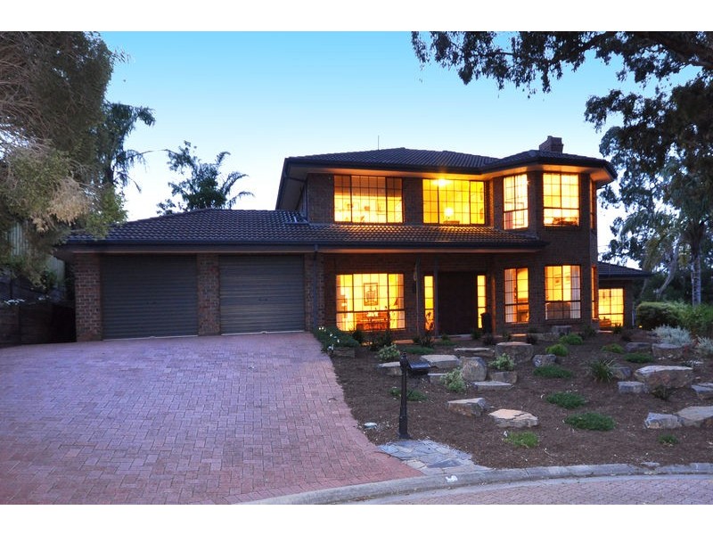 4 Goldfinch Place, Flagstaff Hill SA 5159