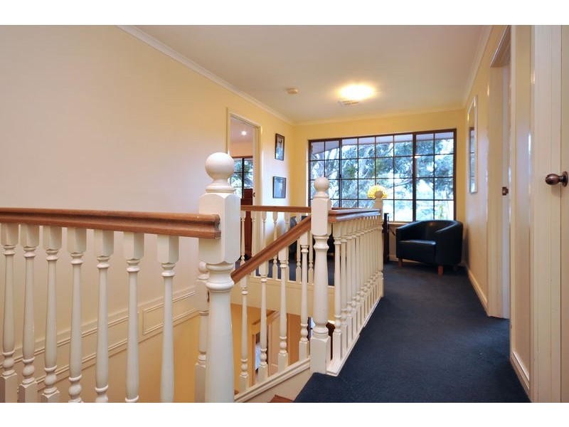 4 Goldfinch Place, Flagstaff Hill SA 5159