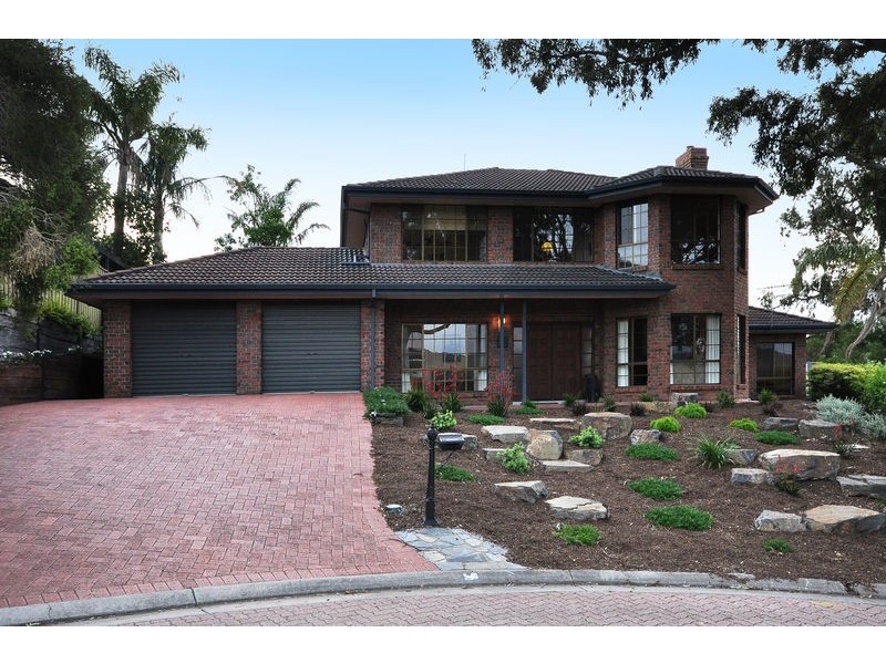 4 Goldfinch Place, Flagstaff Hill SA 5159