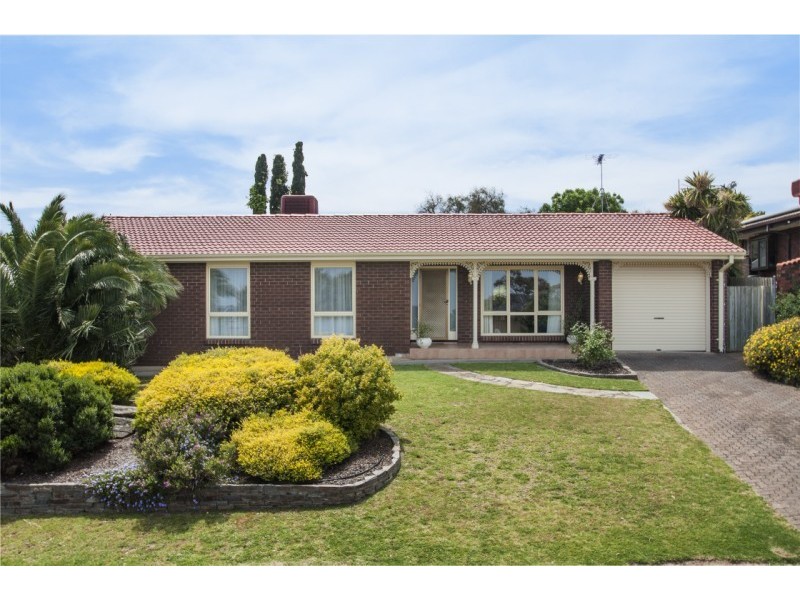 12 Falcon Ave, Hallett Cove SA 5158