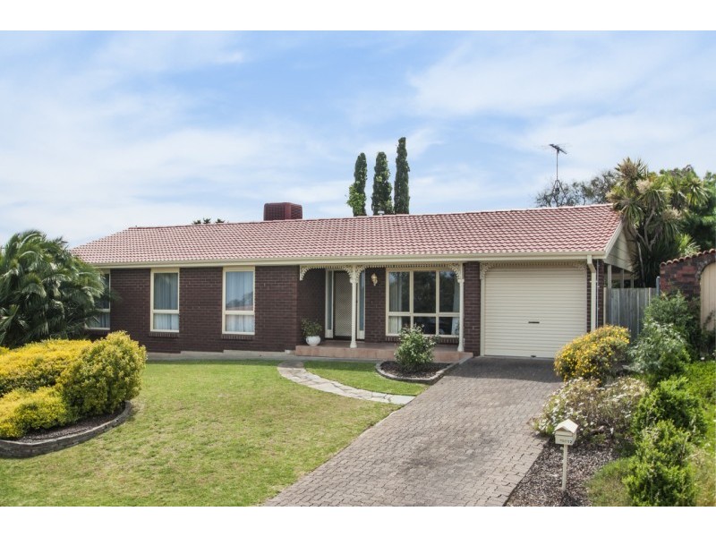12 Falcon Ave, Hallett Cove SA 5158