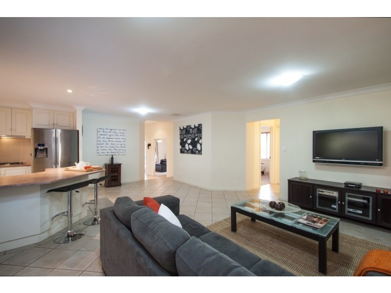 4 Douglas Fir Ct (Monterey Pine Est), Aberfoyle Park SA 5159