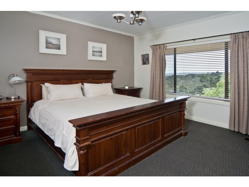 209 Windebanks Road, Aberfoyle Park SA 5159