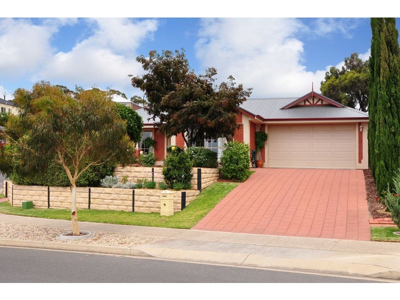 16 Evergreen Parade, Flagstaff Hill SA 5159